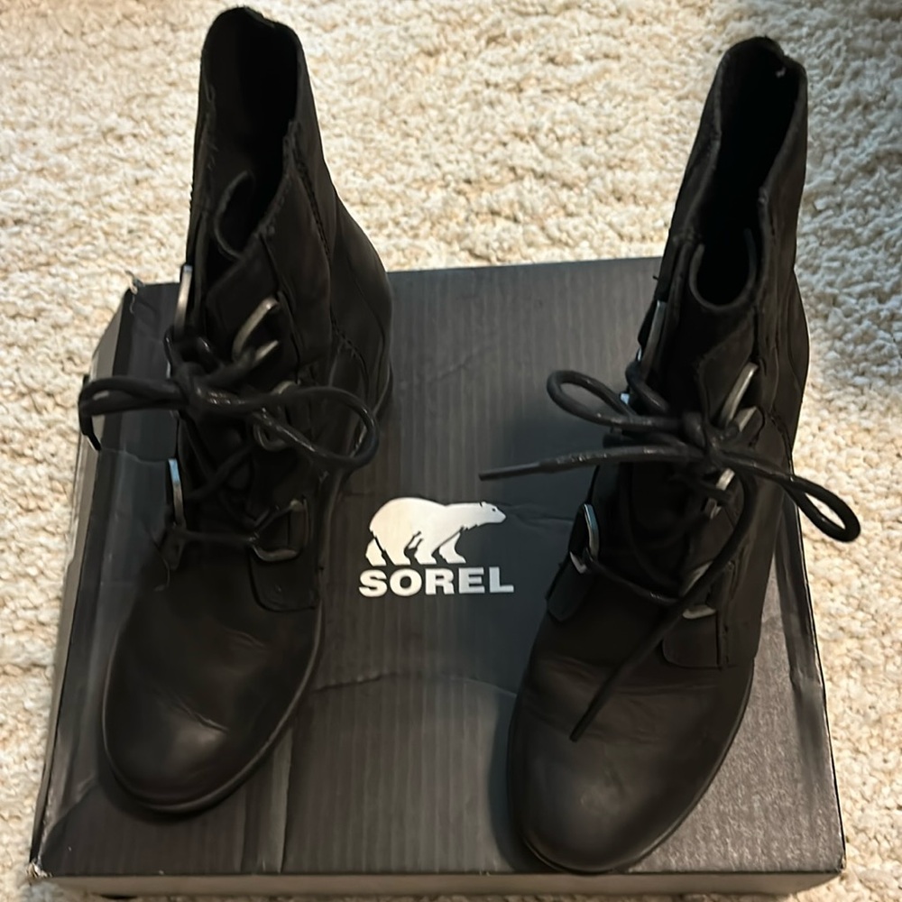 Sorel Artic wedge bootie